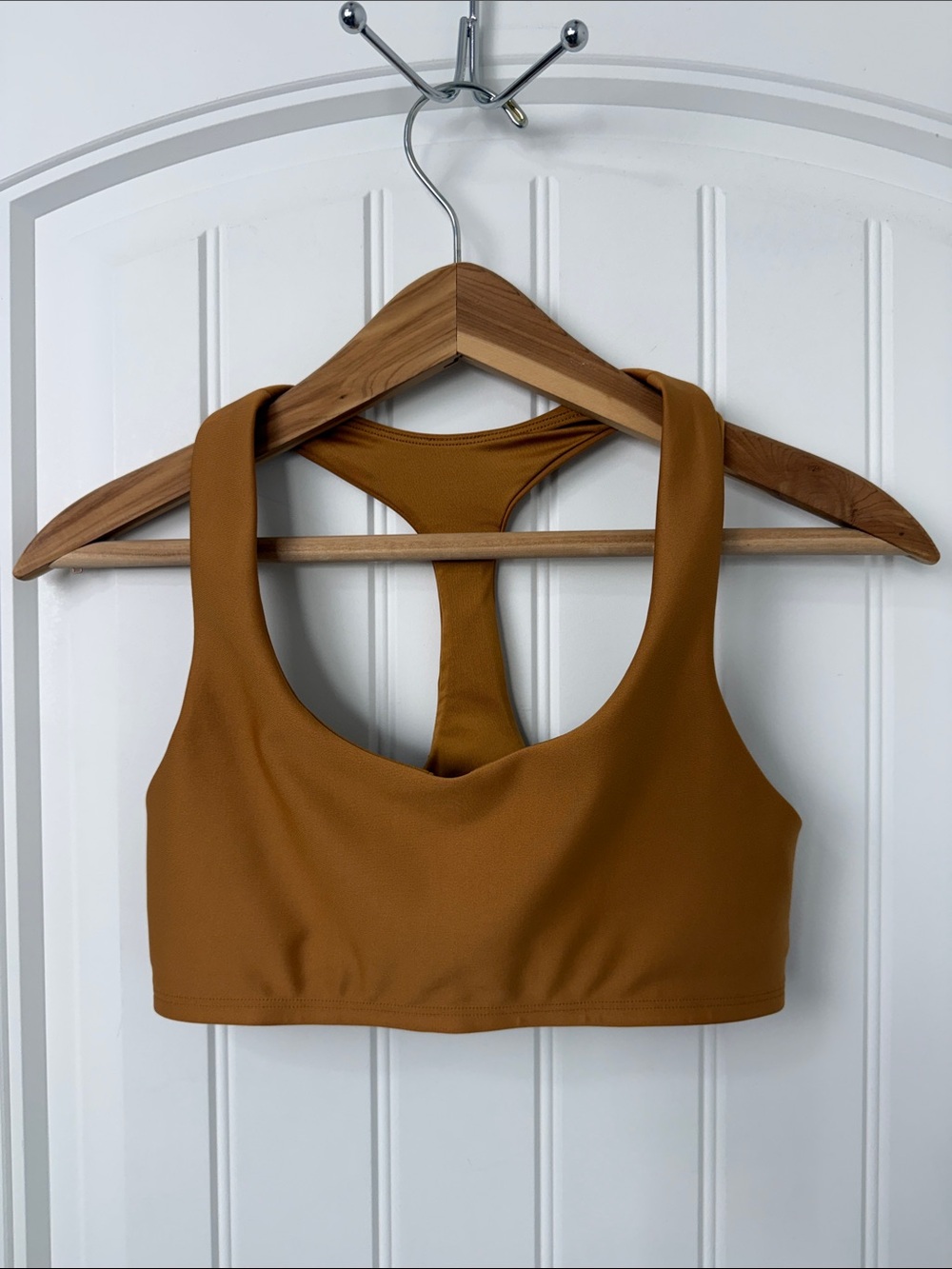 Alo Yoga Airlift Advantage Bra Size Small *Toffee